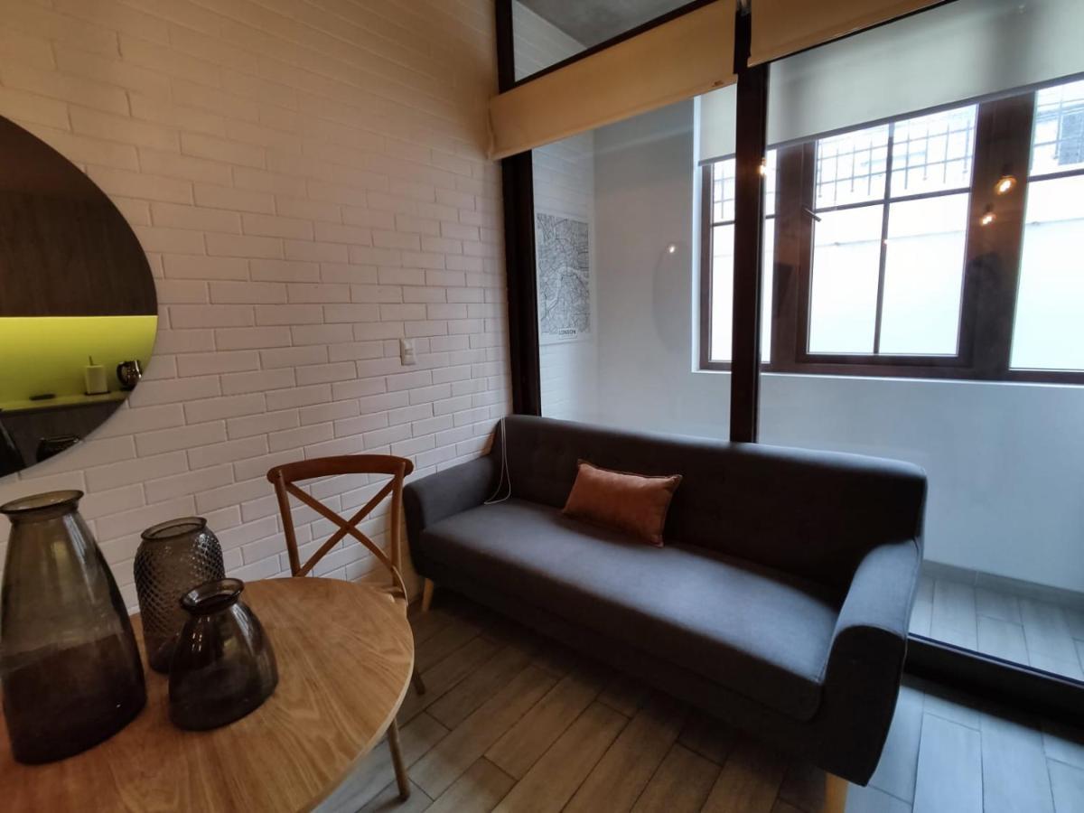 Estudio Nuevo Con La Mejor Ubicación De Servicio Hom * Valparaíso